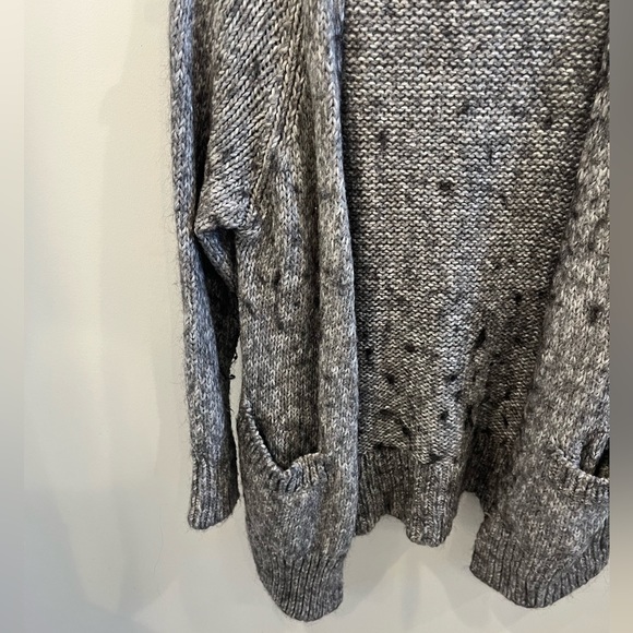 ZARA Oversized Cardigan - Picture 3 of 5